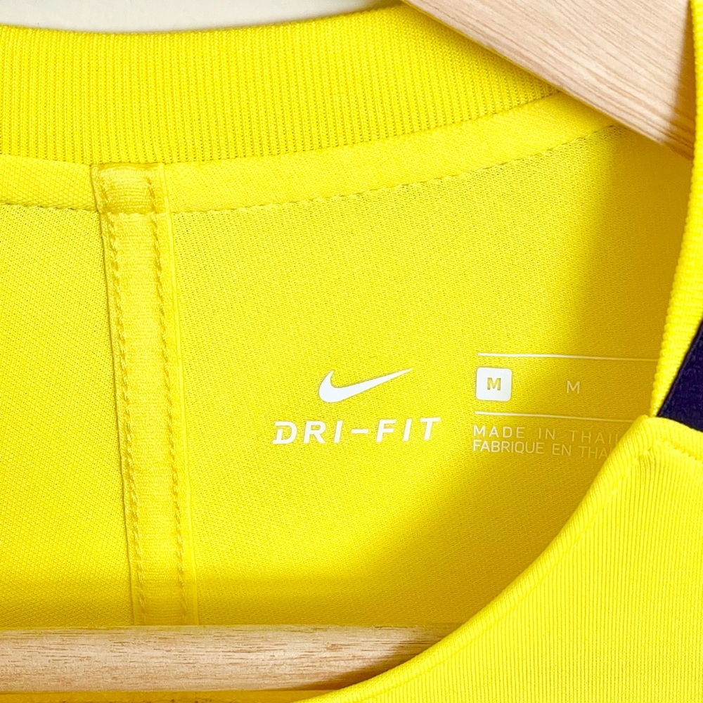 NEW Nike Tottenham Hotspur Yellow Dri-Fit Training Jersey Men’s size Medium - Picture 10 of 10